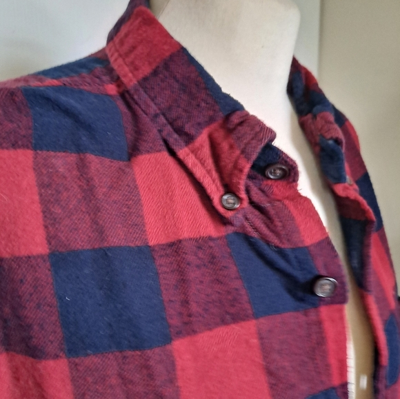 Flannels. 🌈 - Picture 4 of 6